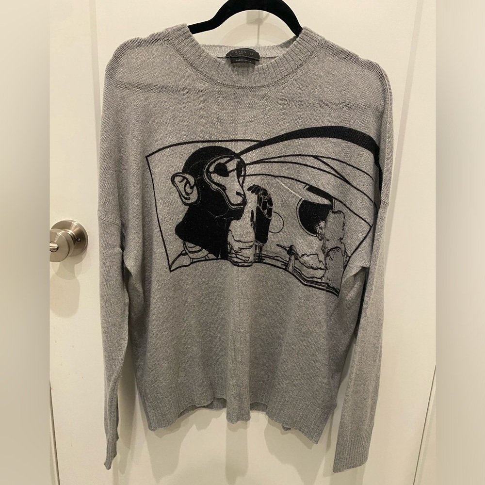 Sz 52 (large) Prada 18SS Laser Monkey Cashmere Sweate, worn once 💯 Cashmere